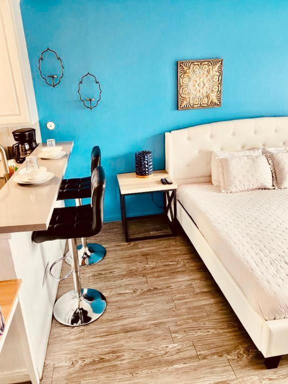 Appartement Lovely Hollywood Studio With Pool, Balcony And Parking